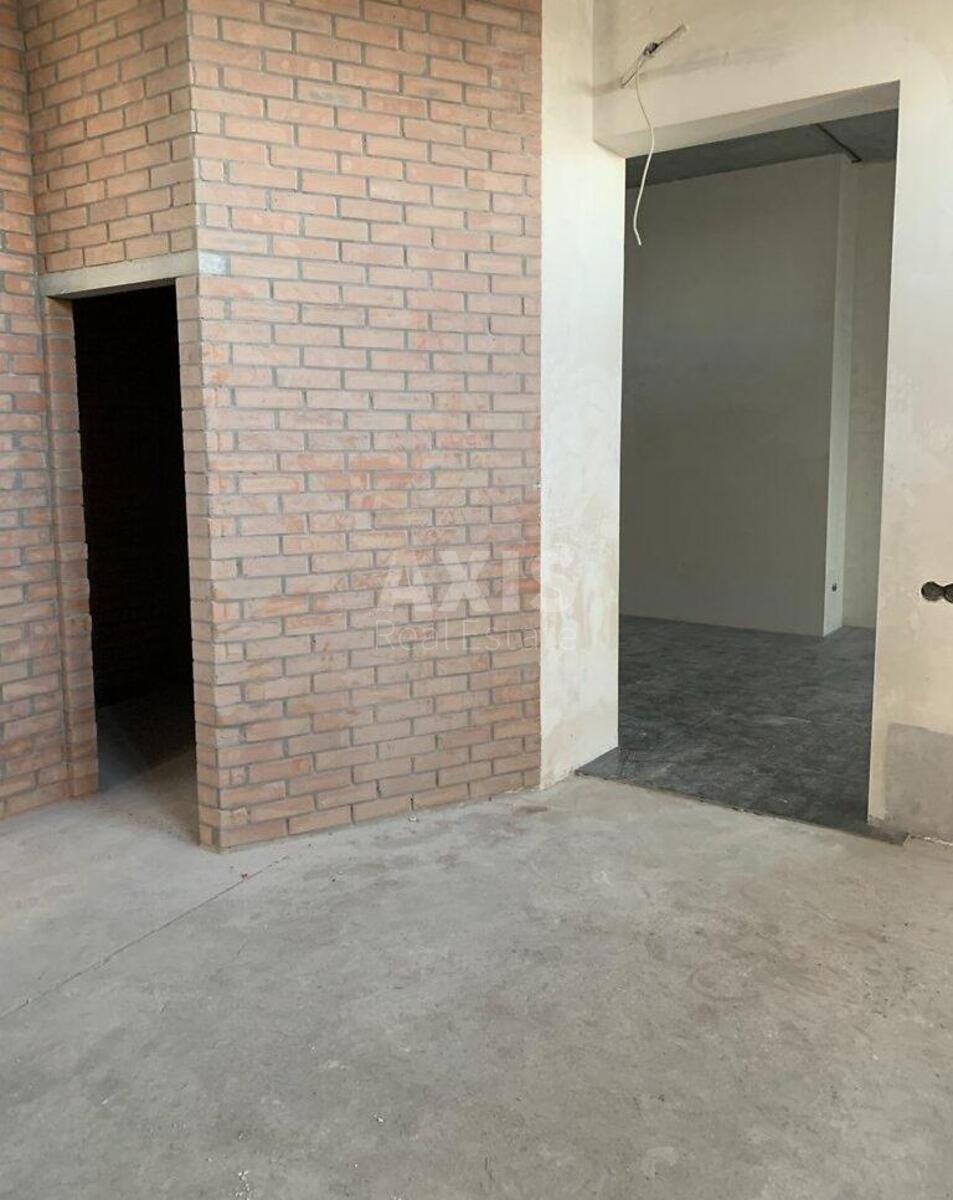 Объект сервиса наб. Днепровская 20Б, 90м27