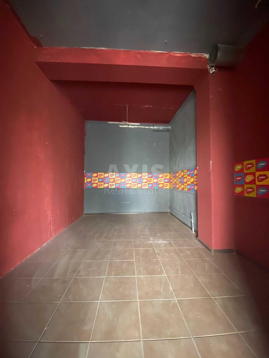 Office shose Harkivs'ke 172, 162m21