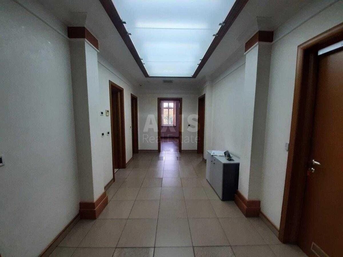 Office vul. Volos'ka 11А, 962m24