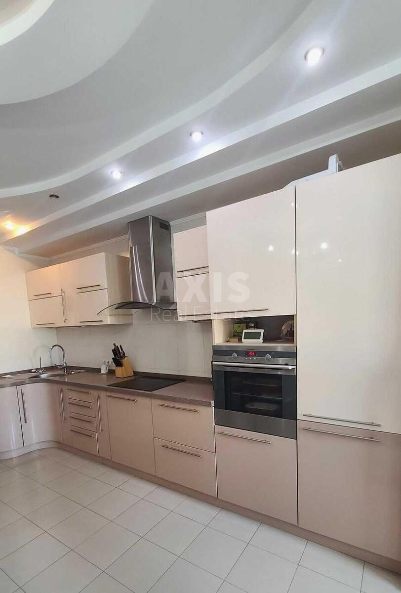 4k apartment vul. Knjazhyj Zaton 2161412