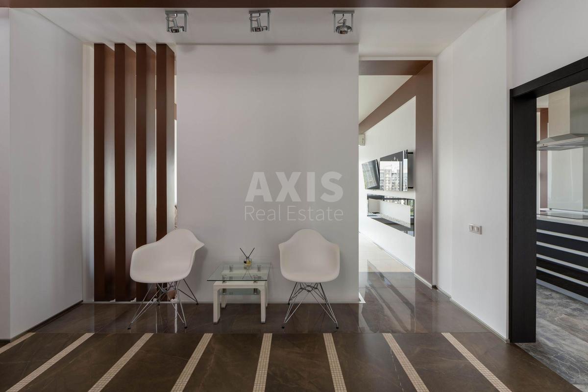 2k apartment nab. Dniprovs'ka 148