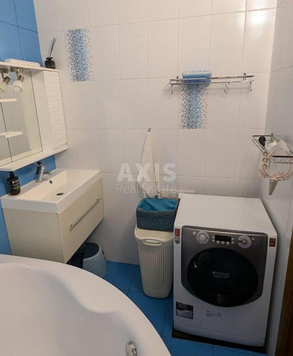 2k apartment vul. Liskivs'ka 241