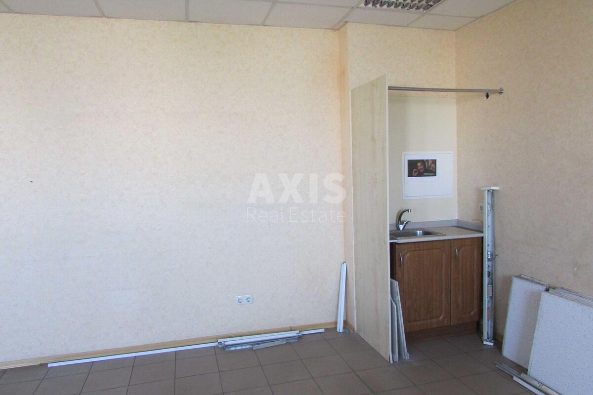 Office pr-t Bazhana Mykoly 14, 58m24