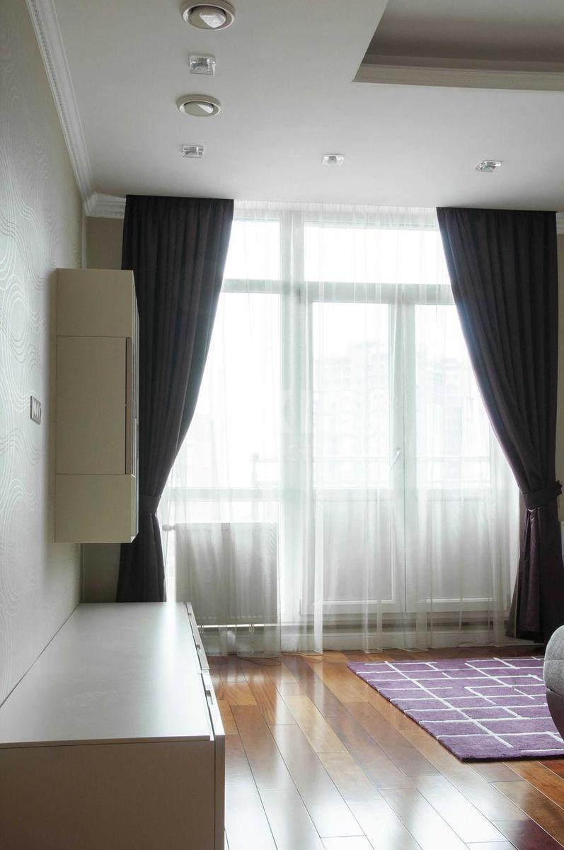 4k apartment vul. Zvirynec'ka 5911