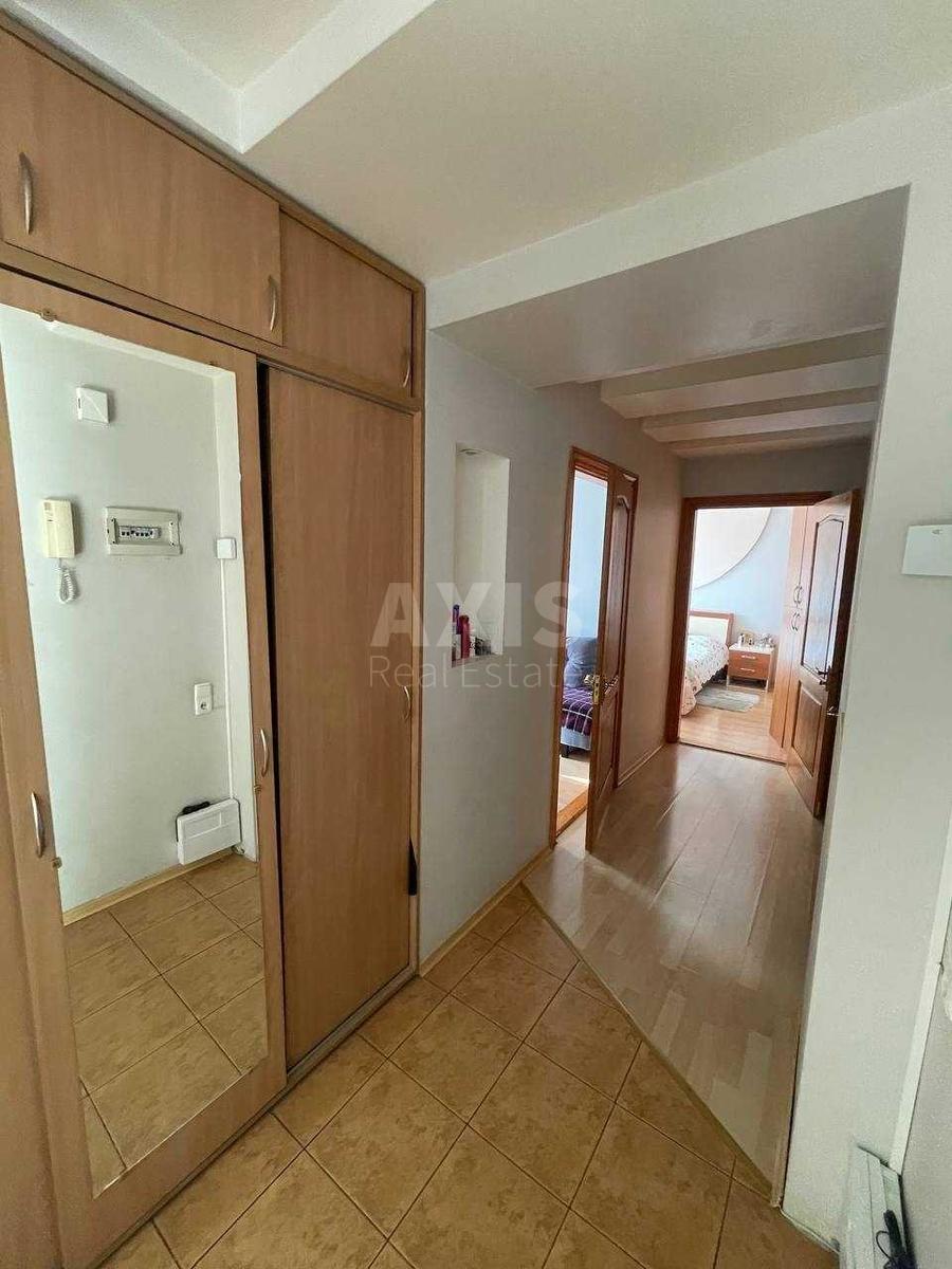 3k apartment vul. Zlatoustivs'ka 44/223