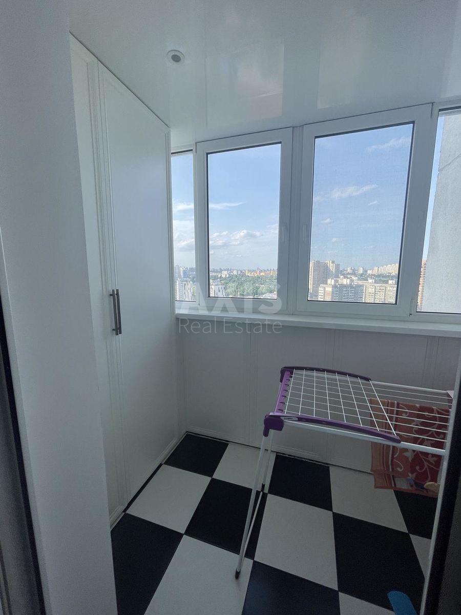 3k apartment vul. Urlivs'ka 387