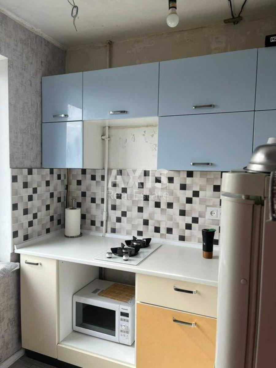 2k apartment vul. Bakyns'ka 3716