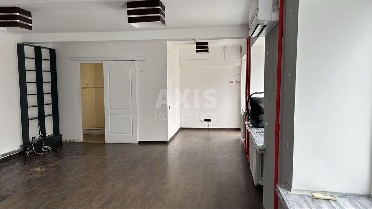 Trade object vul. Lavrs'ka 4, 42m2618952