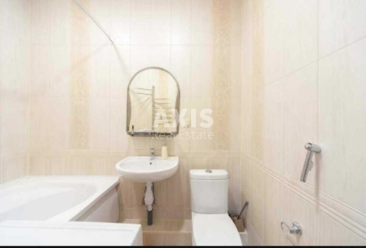 3к квартира ул. Писаржевского Академика 8а16