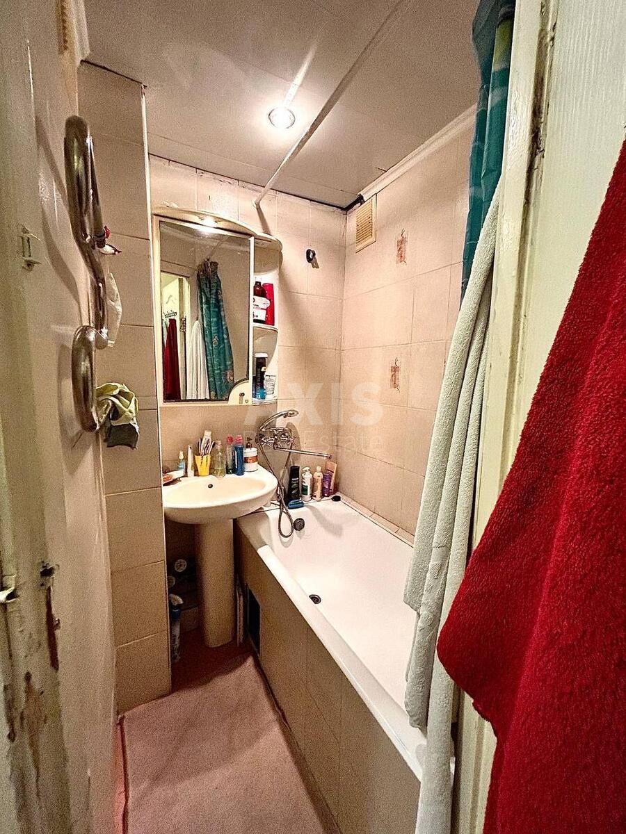 2к квартира пр-т Героев Сталинграда 25А10