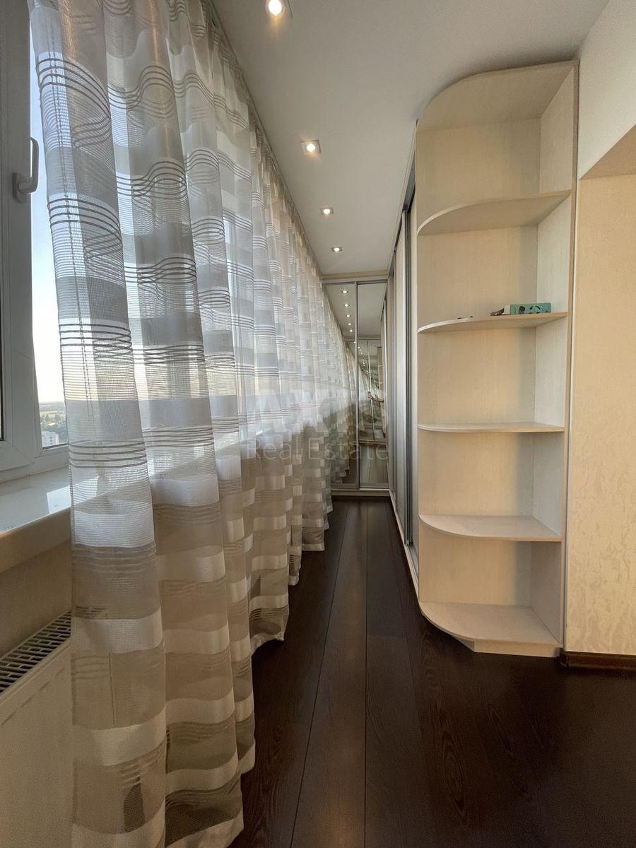 3k apartment pr-t Lobanovs'kogo 4Г9