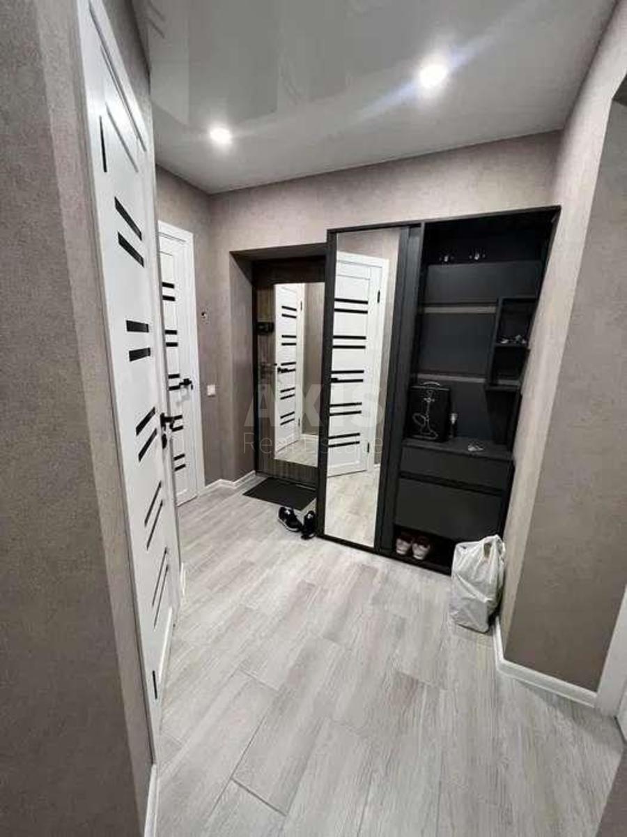 3k apartment vul. Bulahovs'kogo Akademika 44