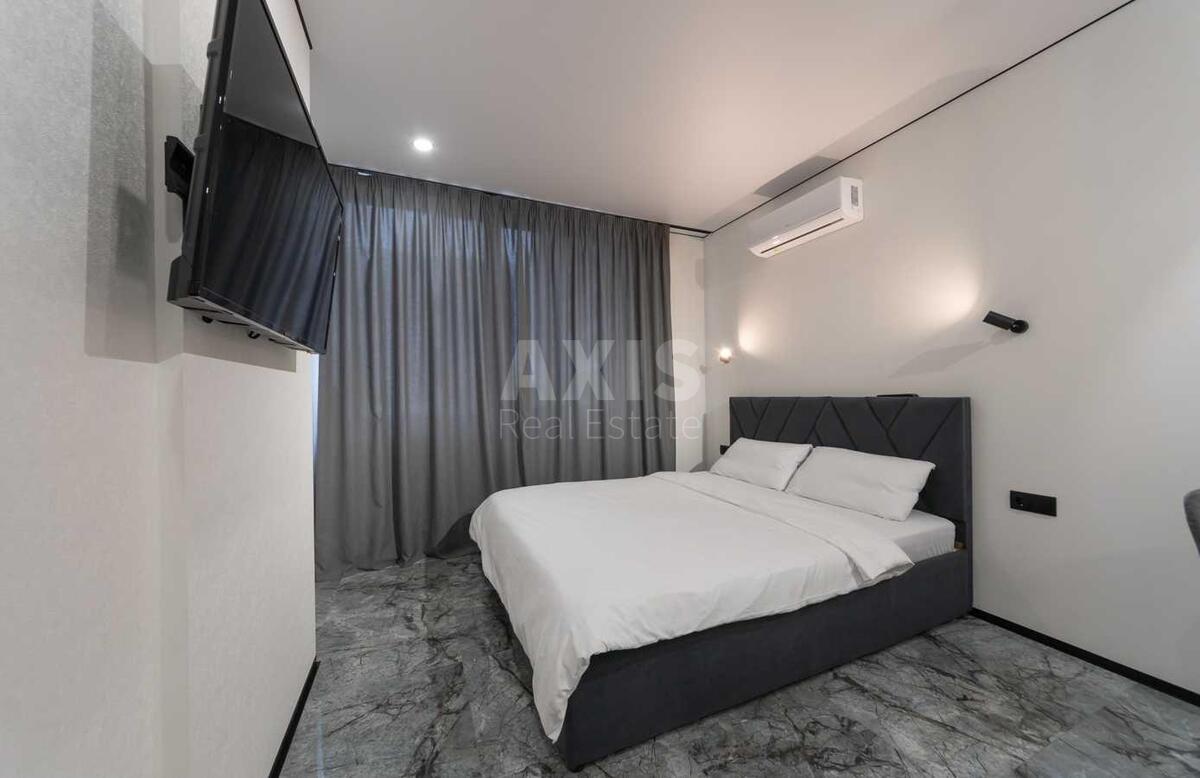 1k apartment vul. Oleksandra Olesja 5А7