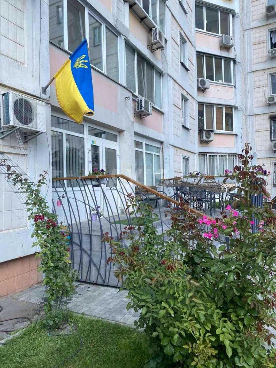 3к квартира ул. Пулюя Ивана 221