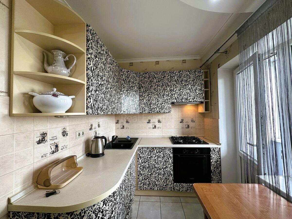 1k apartment pr-t Geroi'v Stalingrada 11А0