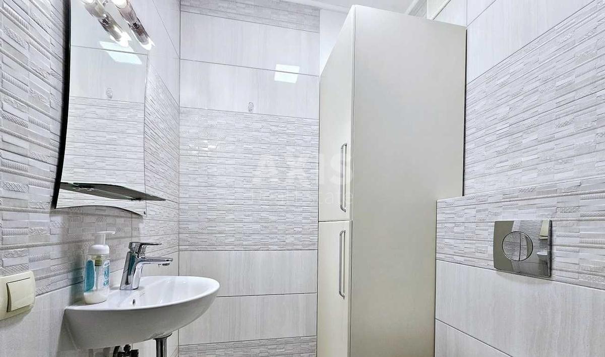 2k apartment vul. Patriarha Mstyslava Skrypnyka 405