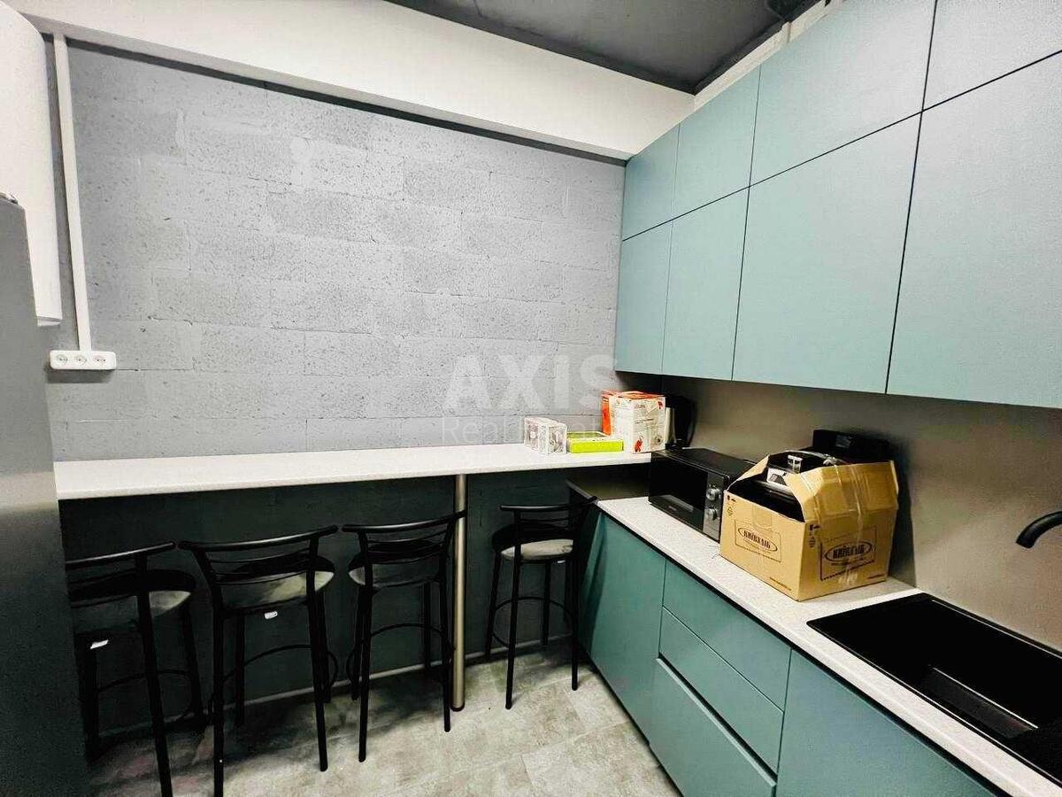 Office pr-t Peremogy 11, 90m2597403