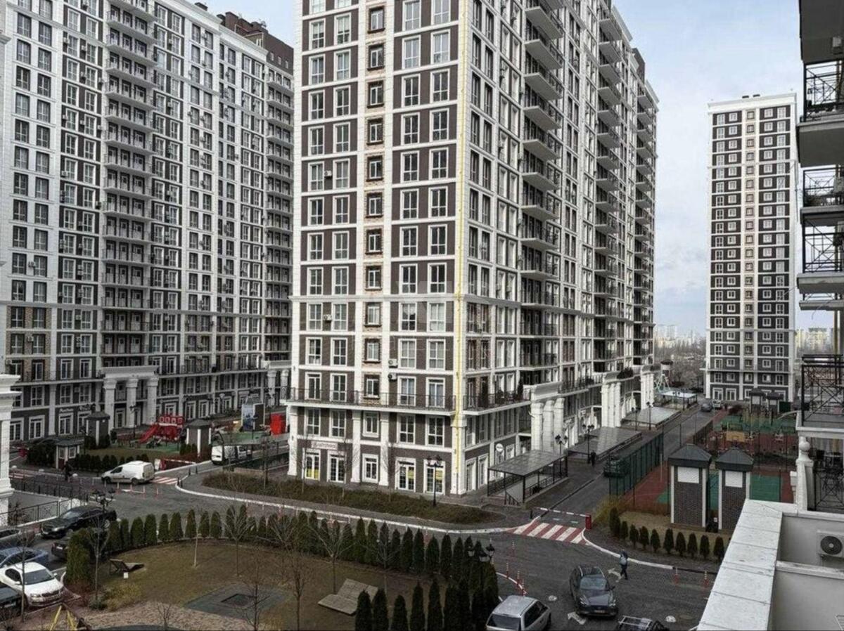 Trade object vul. Myhajla Maksymovycha 24, 20m26