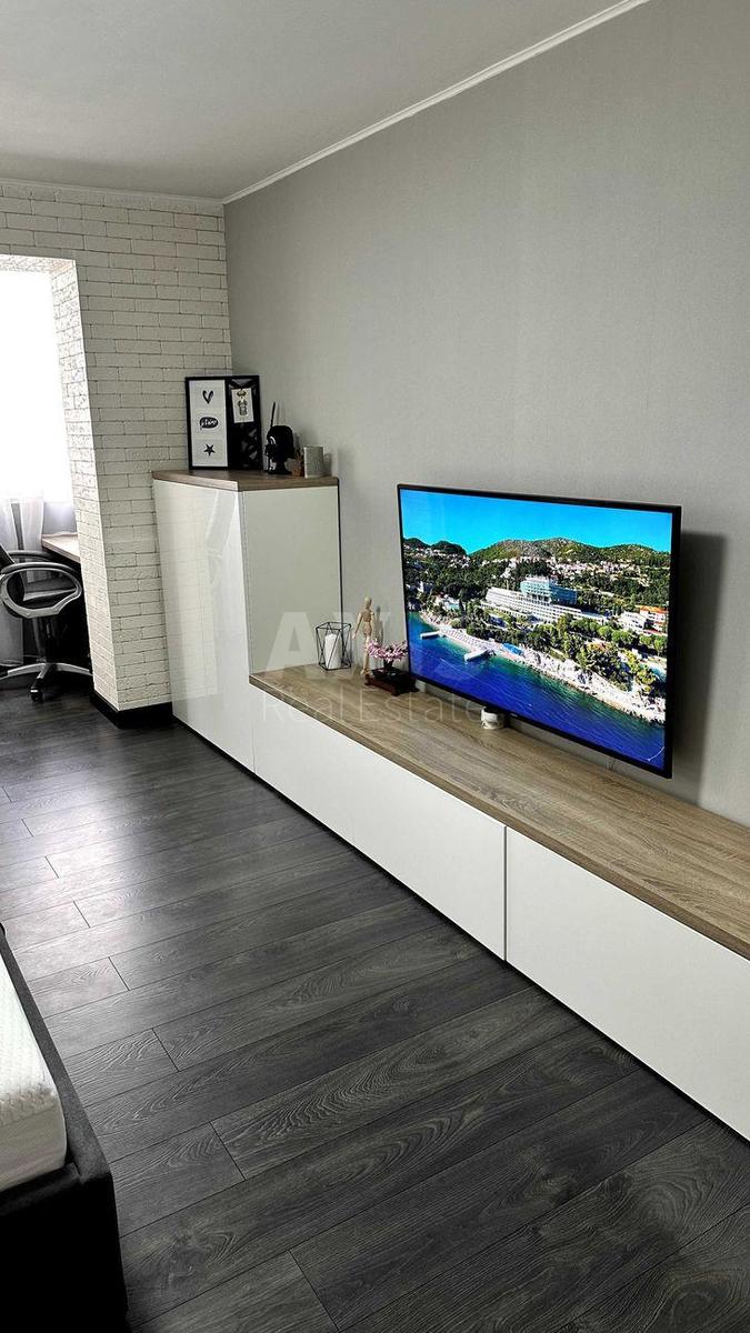 2k apartment vul. Bogatyrs'ka 6/14