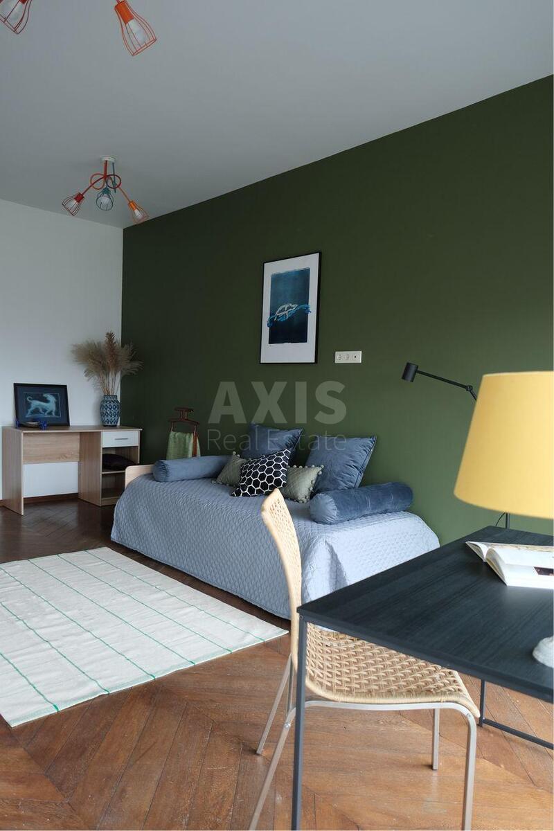 4k apartment vul. Zvirynec'ka 592
