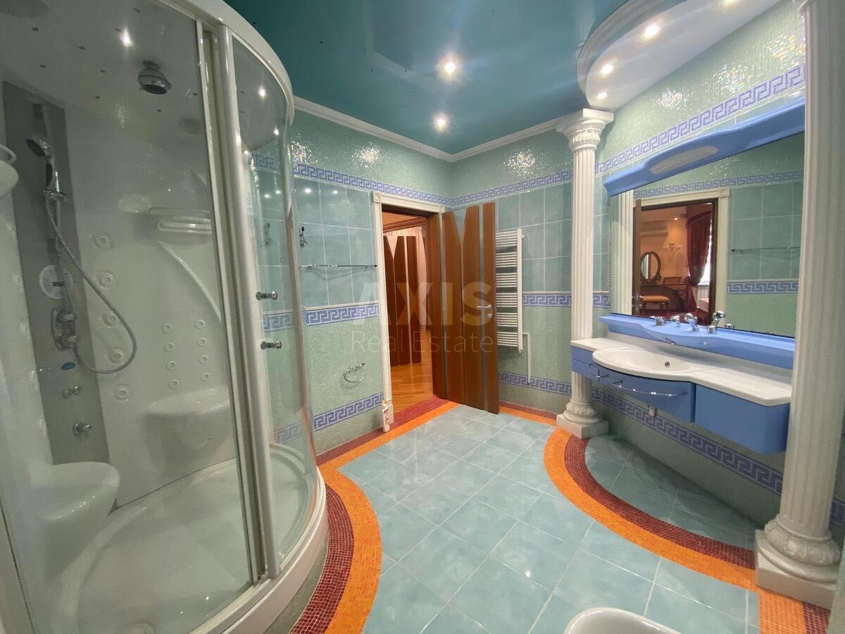 4к квартира ул. Старонаводницкая 13569985