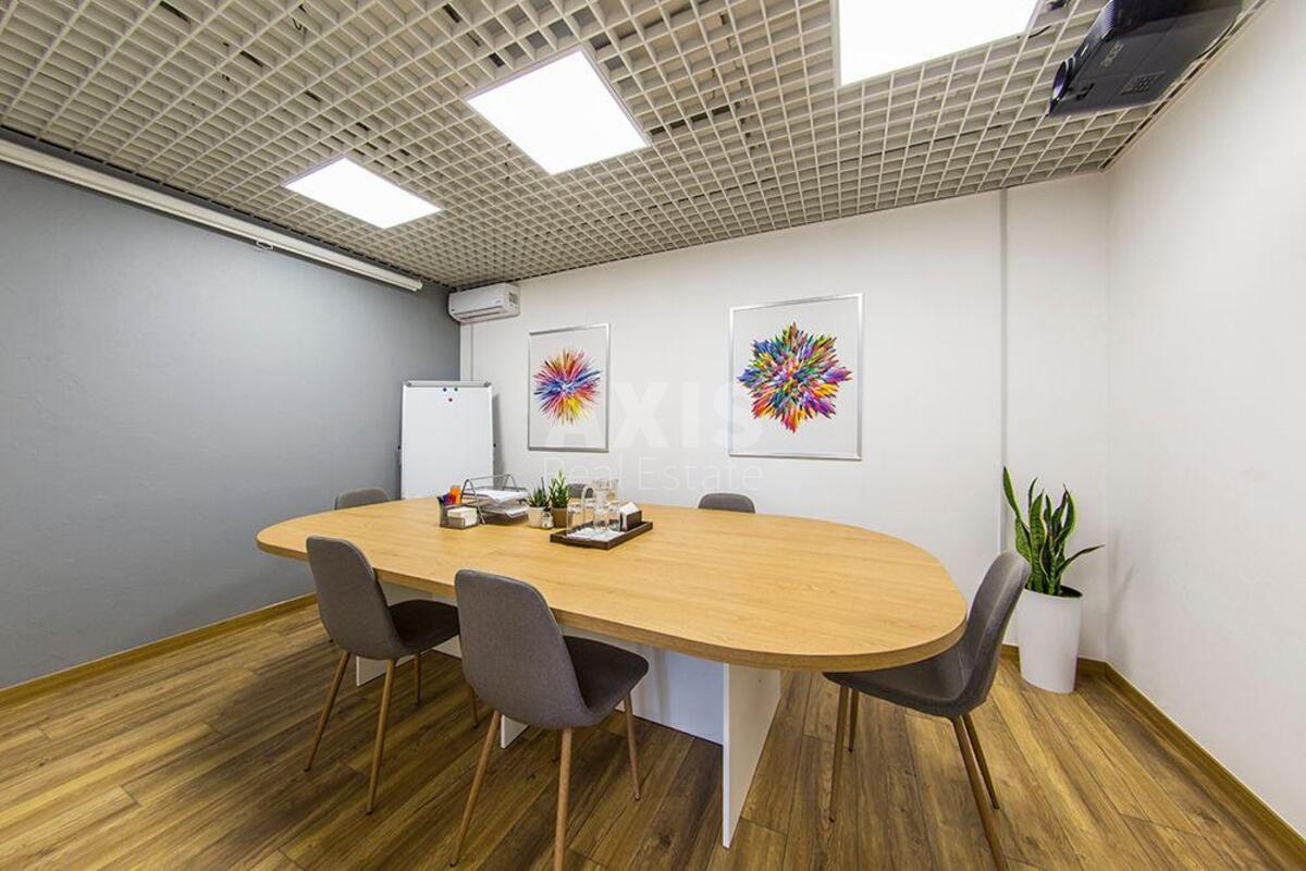 Office vul. Saksagans'kogo 121А, 42m2568896