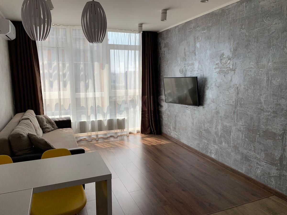 2к квартира ул. Предславинская 400
