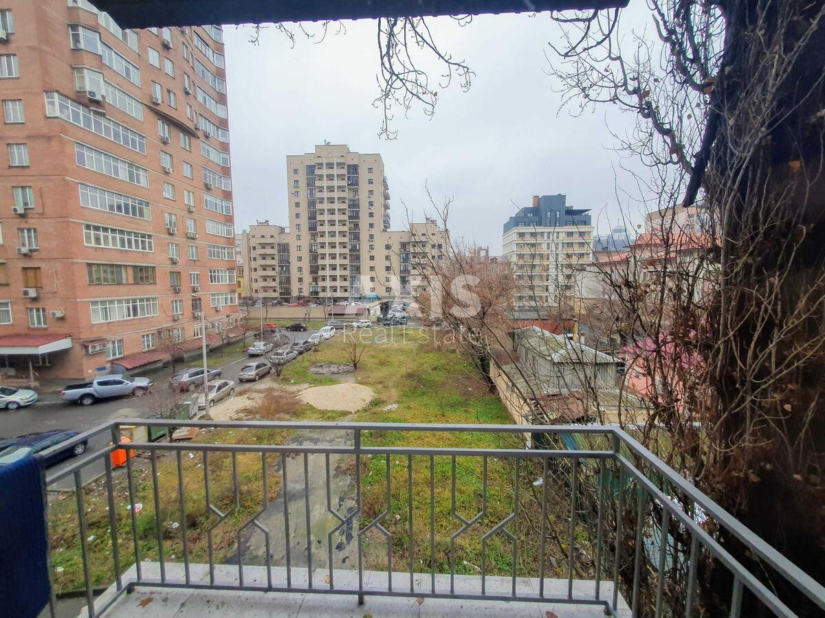 Office vul. Dmytrivs'ka 19, 112m2568856