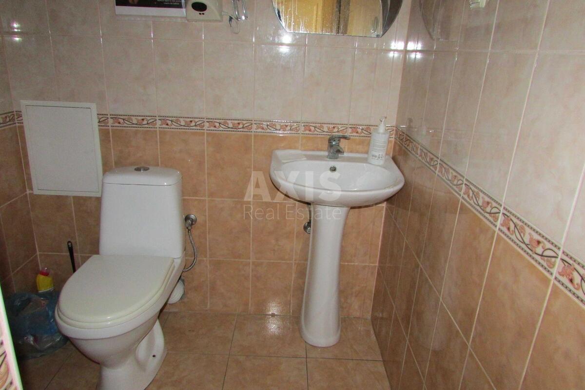Office pr-t Bazhana Mykoly 14, 58m25