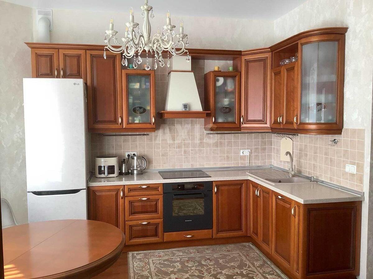 3k apartment pr-t Geroi'v Stalingrada 2Г56662
