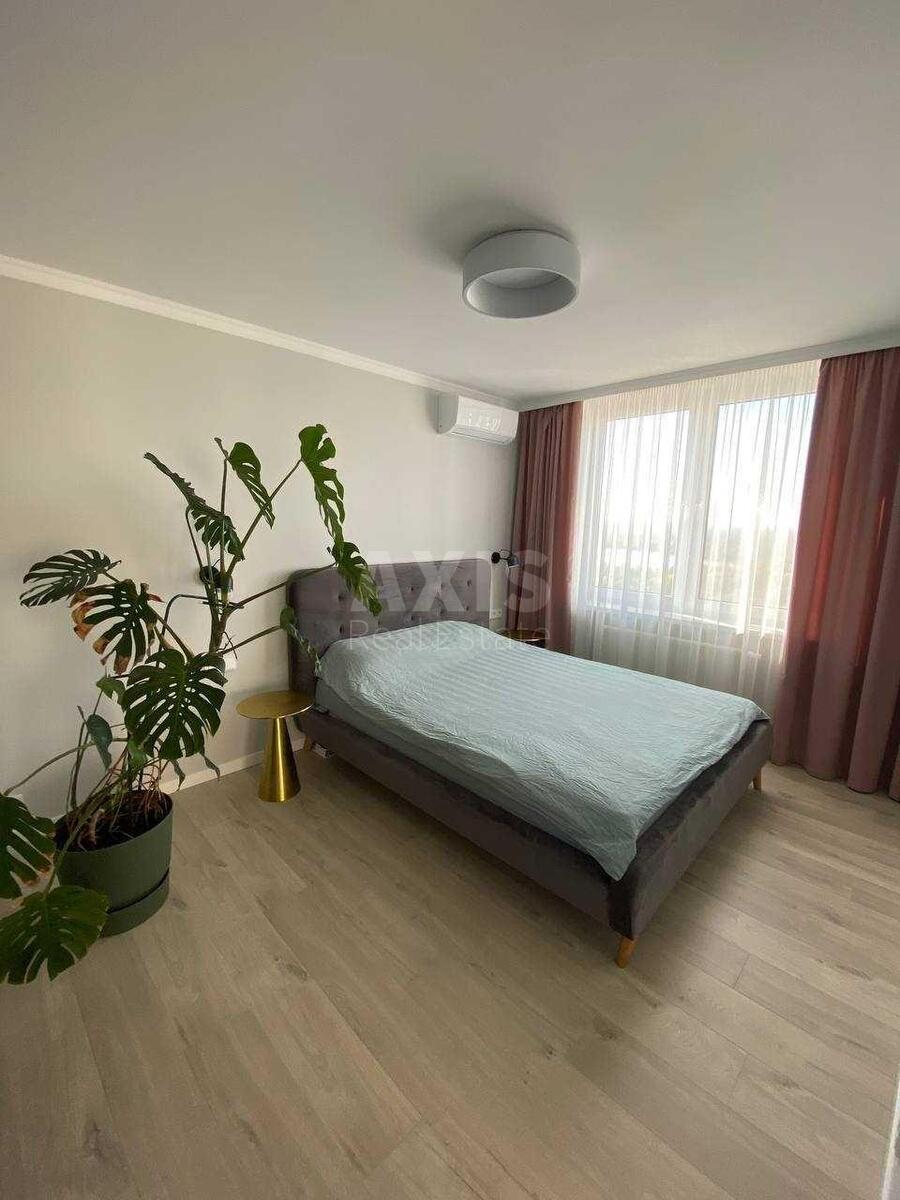 2k apartment vul. Krushel'nyc'koi' Solomii' 150