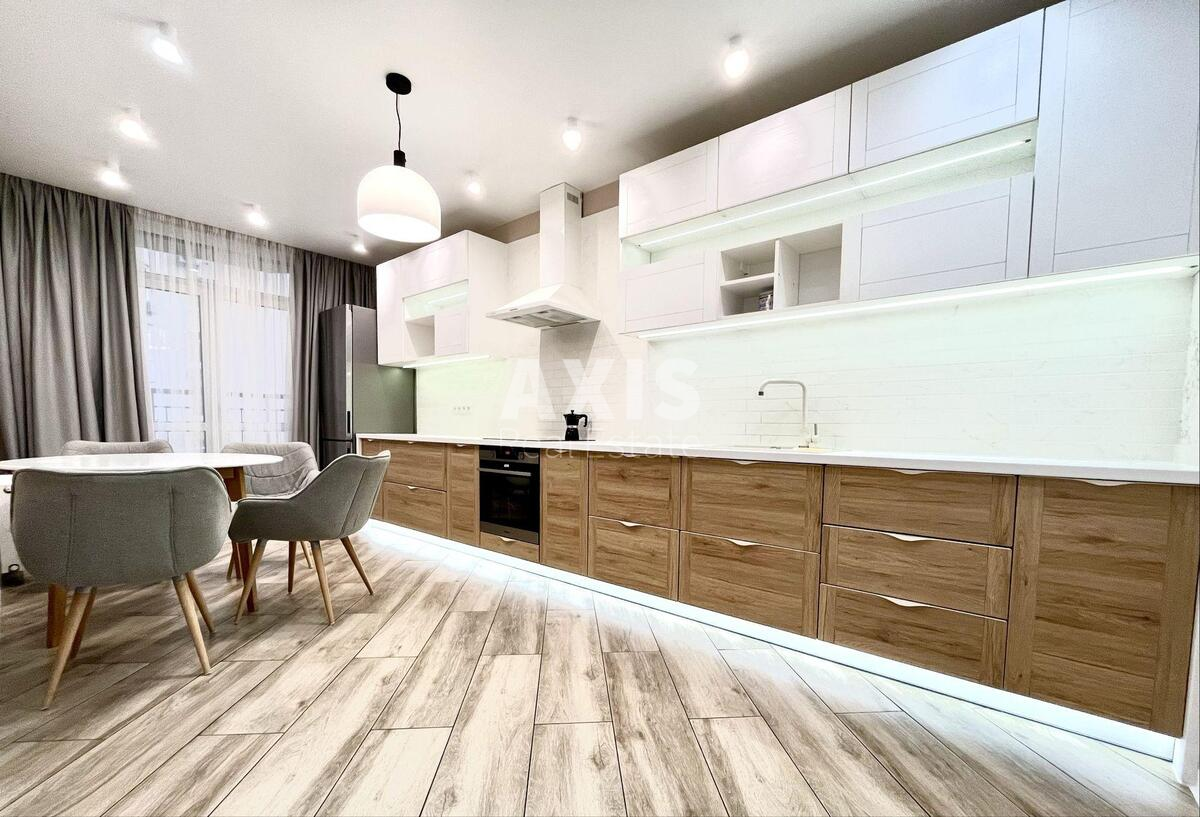2k apartment vul. Solom'jans'ka 20В