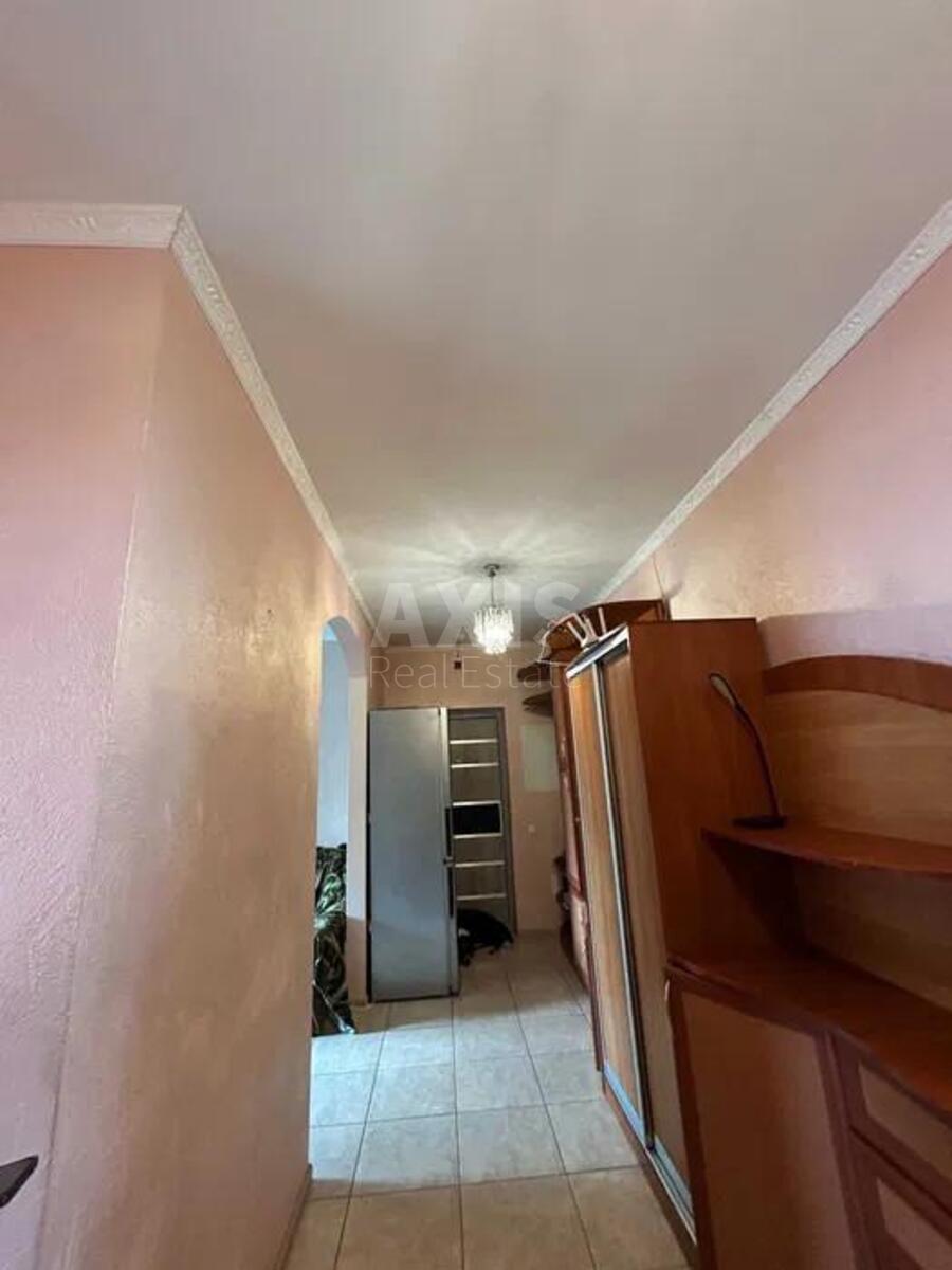 2к квартира ул. Данченко Сергея 32А568632