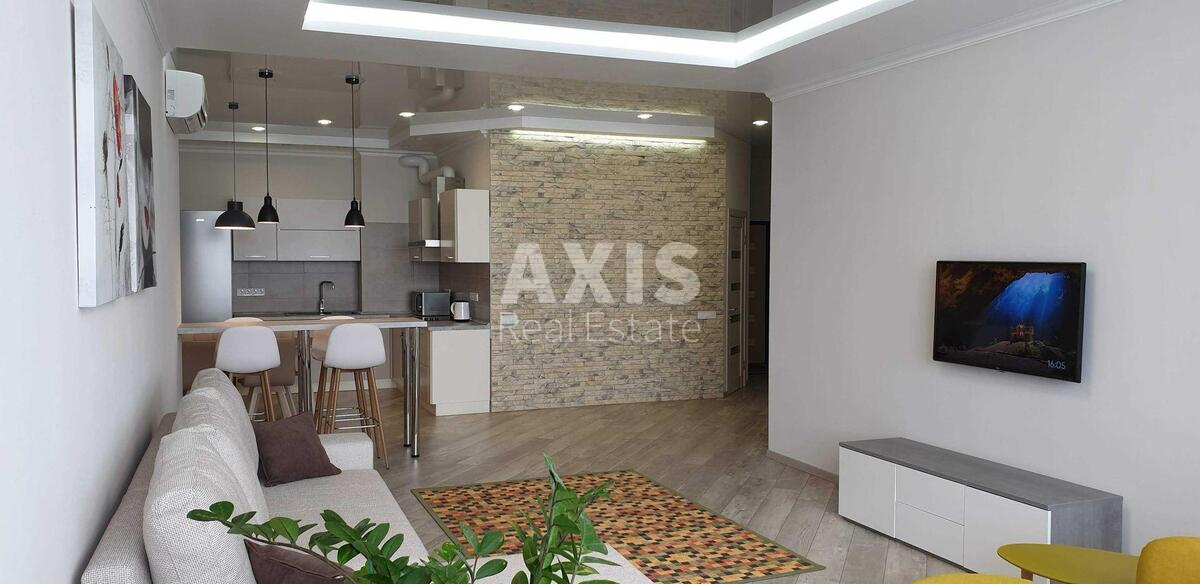2k apartment nab. Dniprovs'ka 1