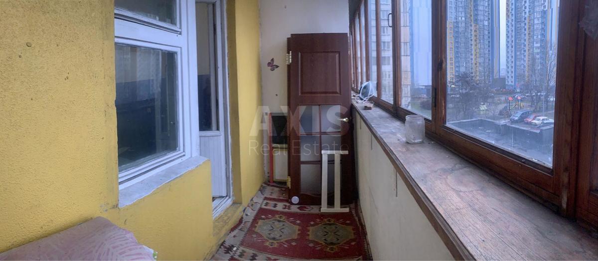 1k apartment vul. Vyshnjakivs'ka 15