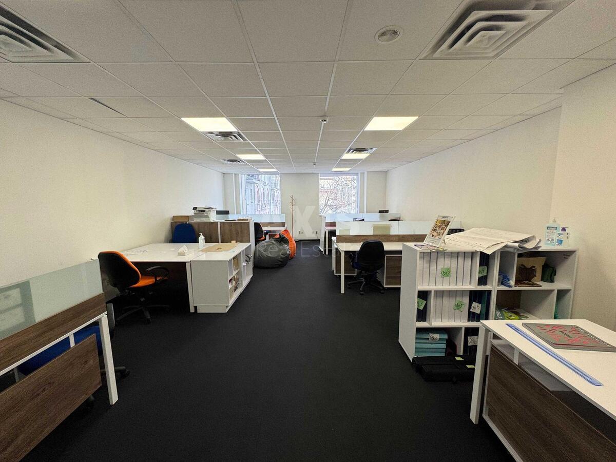 Office vul. Shovkovychna 42/44, 288m20