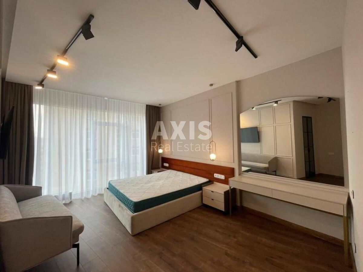 4k apartment vul. Buslivs'ka 121