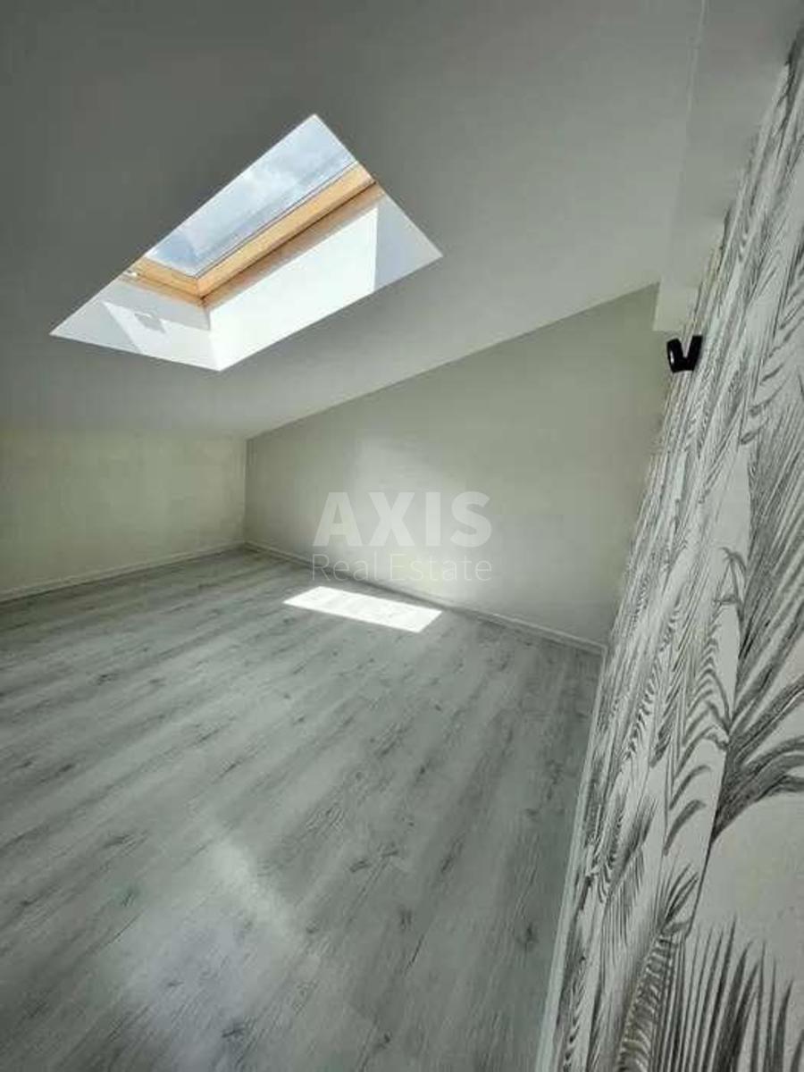 3k apartment vul. Bulahovs'kogo Akademika 45