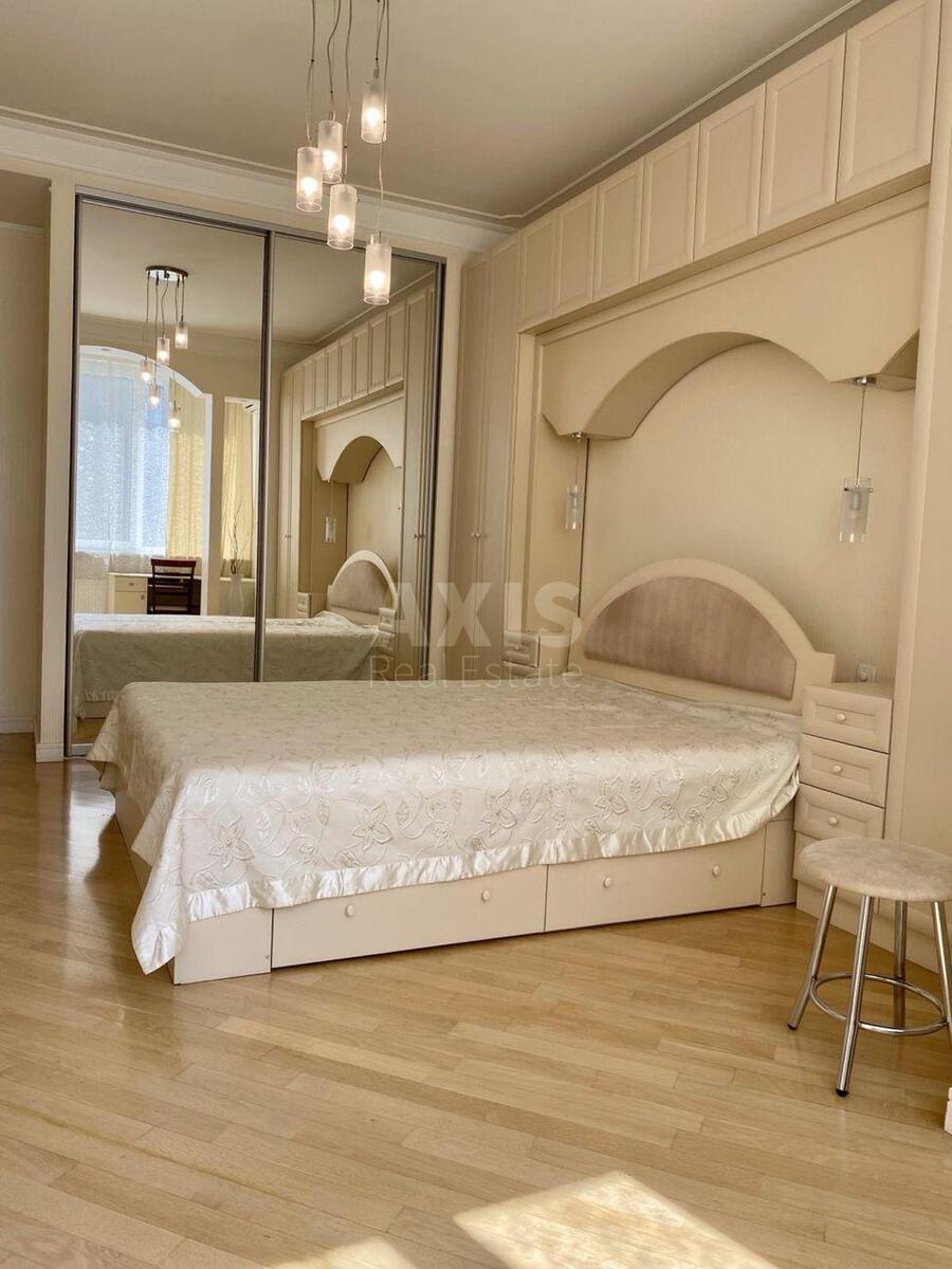 3k apartment vul. Pavlivs'ka 1711