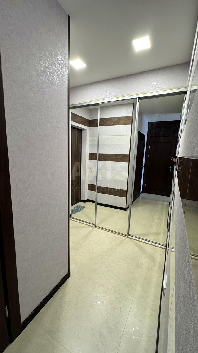 1k apartment vul. Virmens'ka 8/127632478