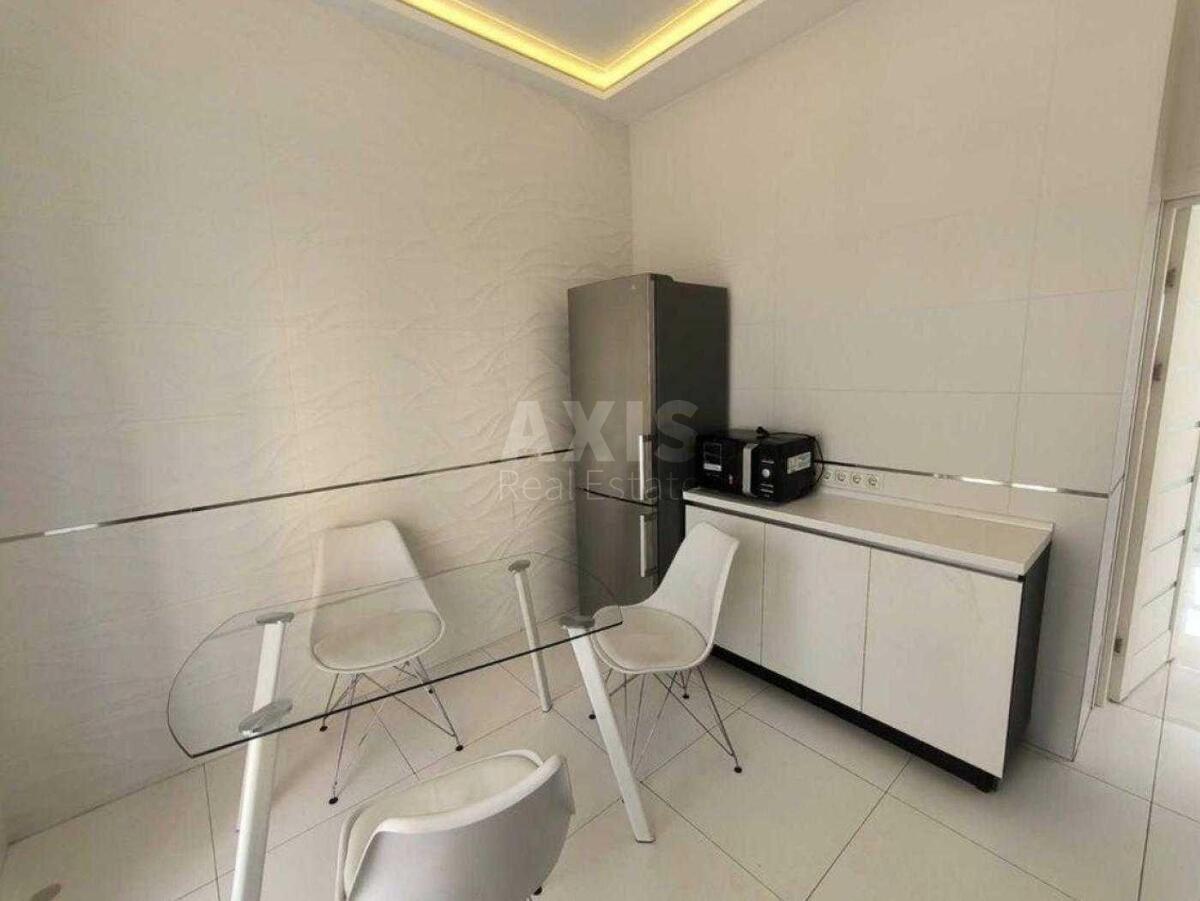 Office vul. Barbjusa Anri 5А, 96m2604878