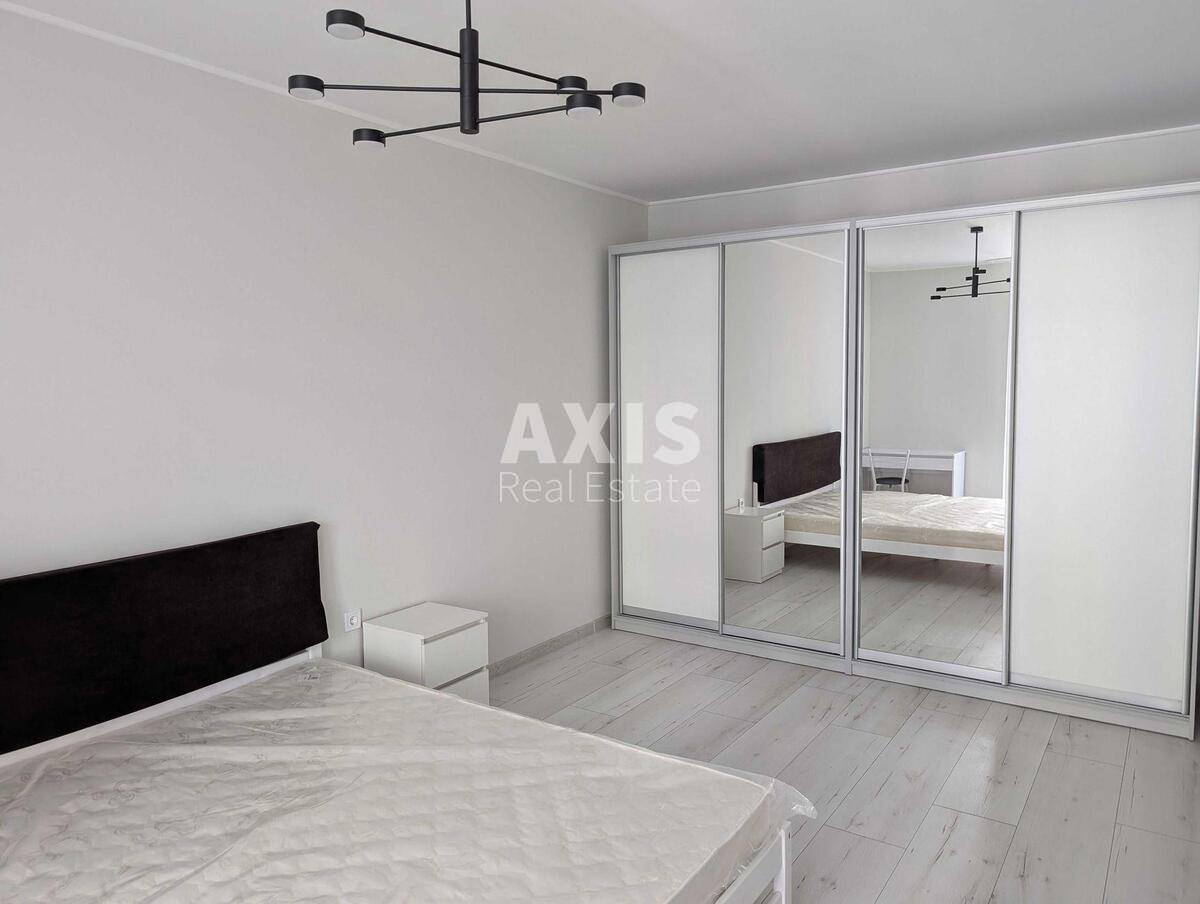 1k apartment pr-t Berestejskij 67559133