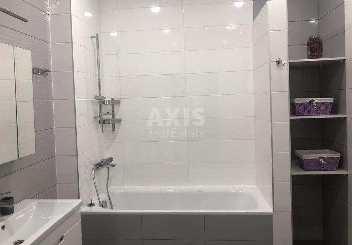 1k apartment pl. Obolons'ka 1, корп. 15