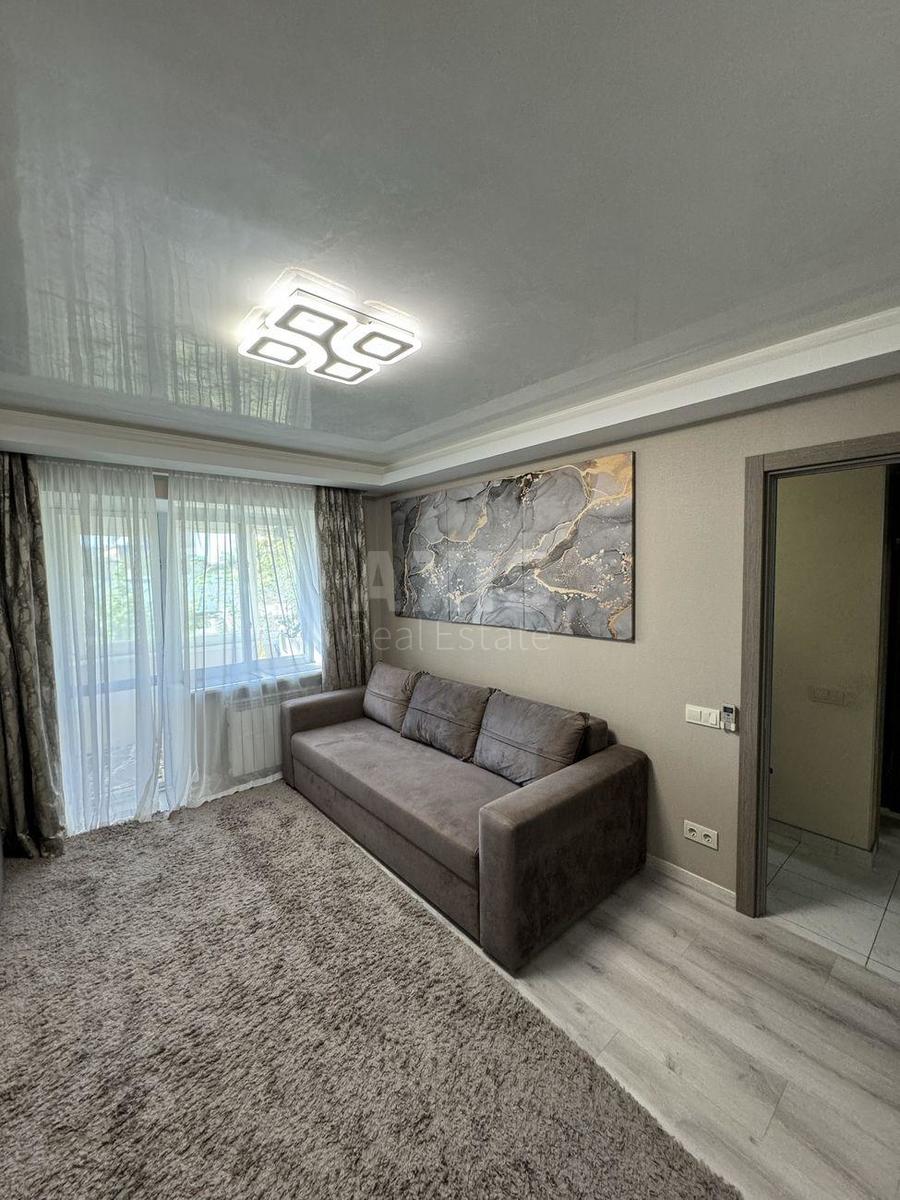 1k apartment bul. Druzhby Narodiv 13А