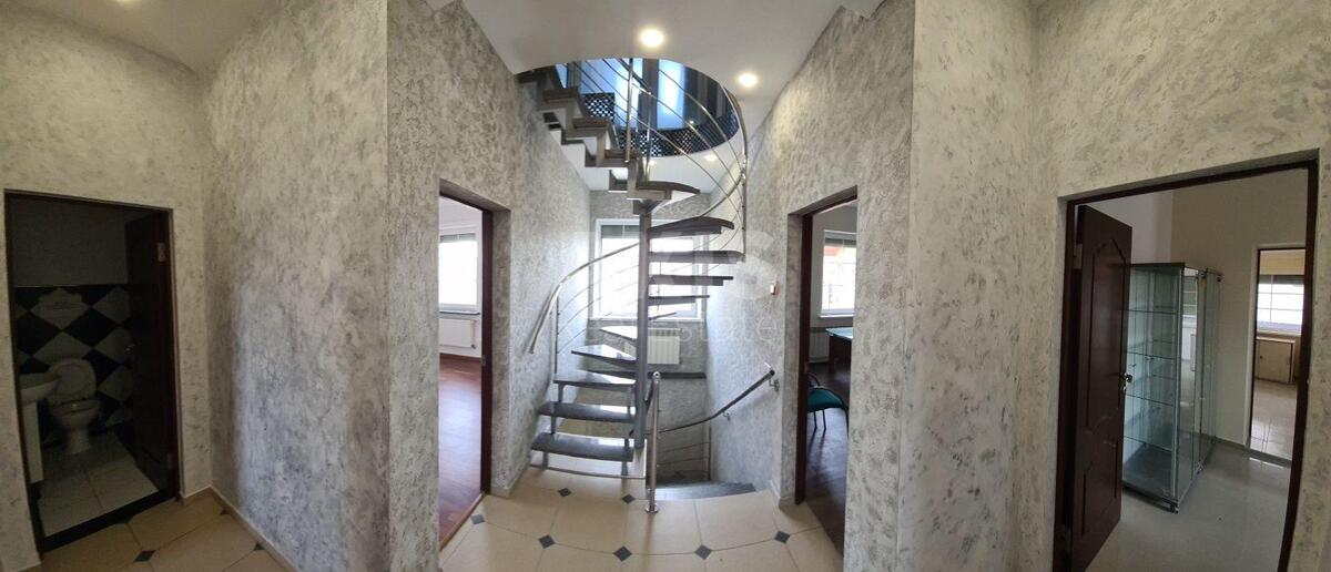 Офис ул. Купянская 38, 350м25