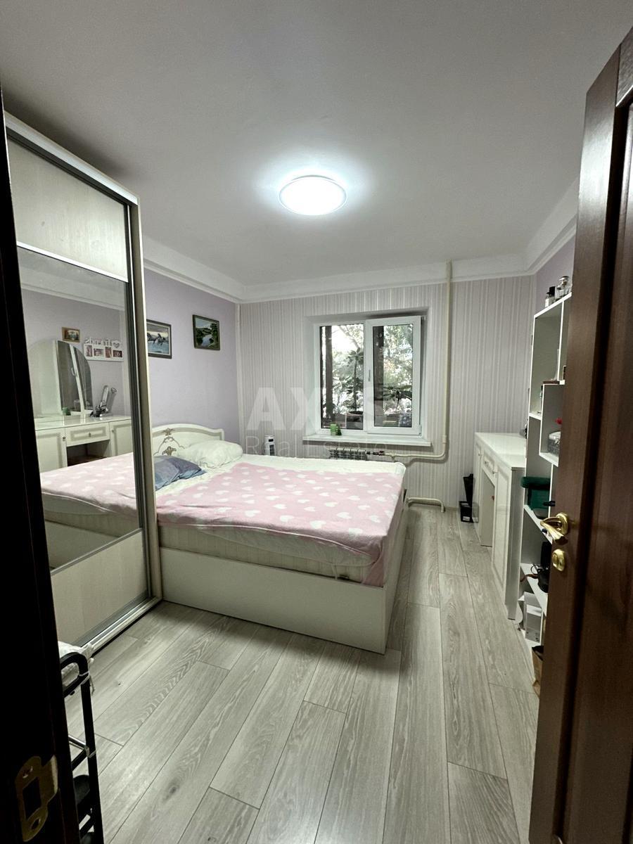 2k apartment pr-t Berestejskij 127639242