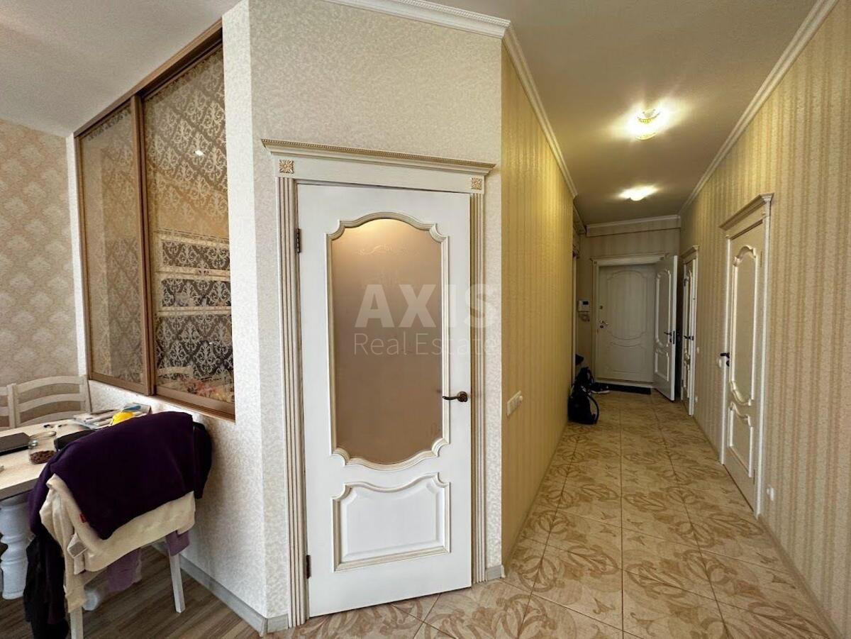 2k apartment uzv. Klovs'kyj 76