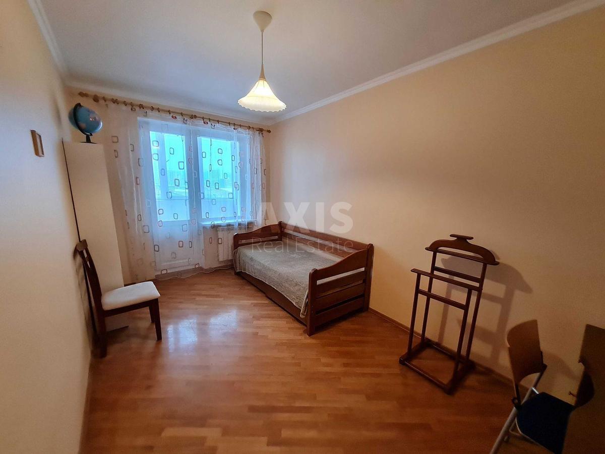 4k apartment vul. Tatars'ka 3/22