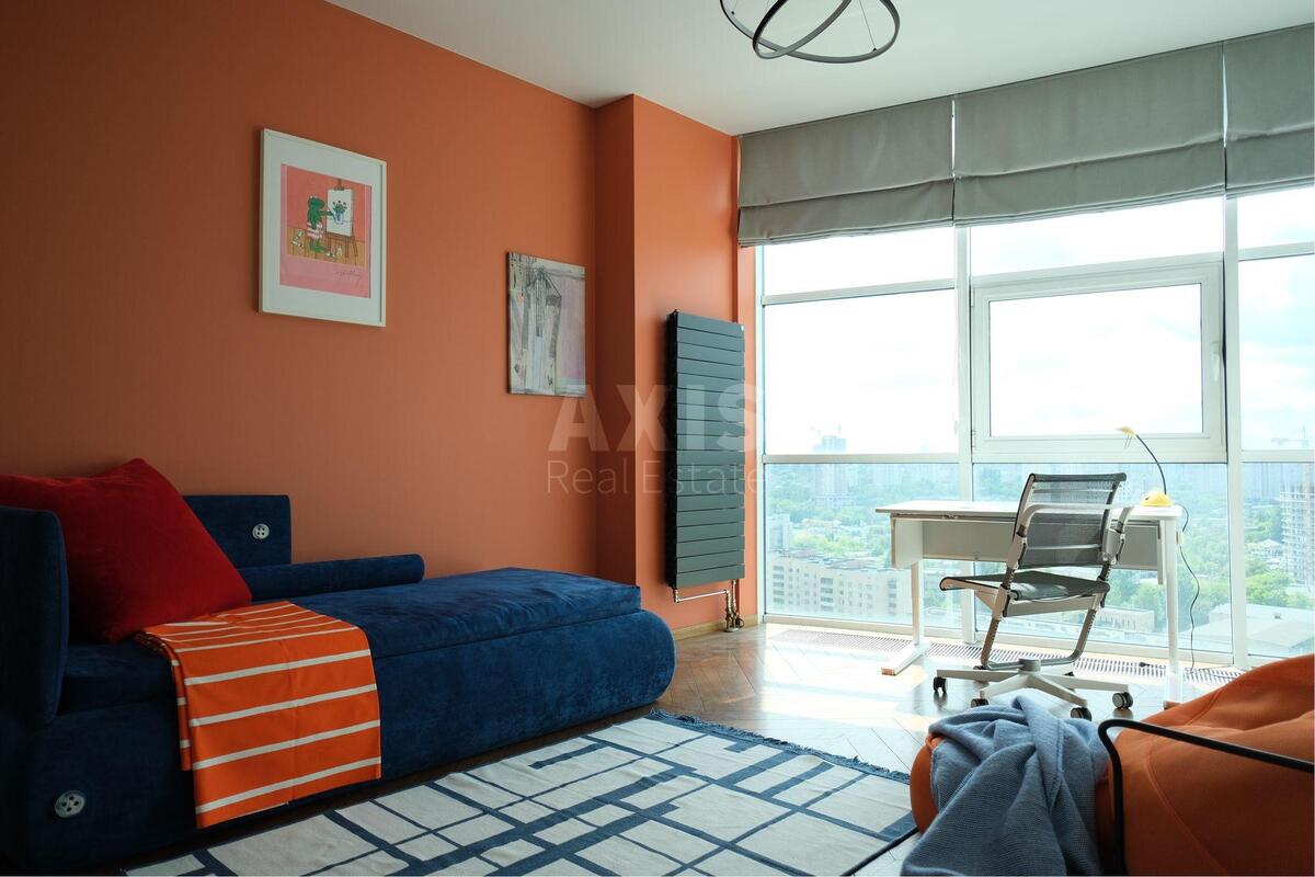 4k apartment vul. Zvirynec'ka 596