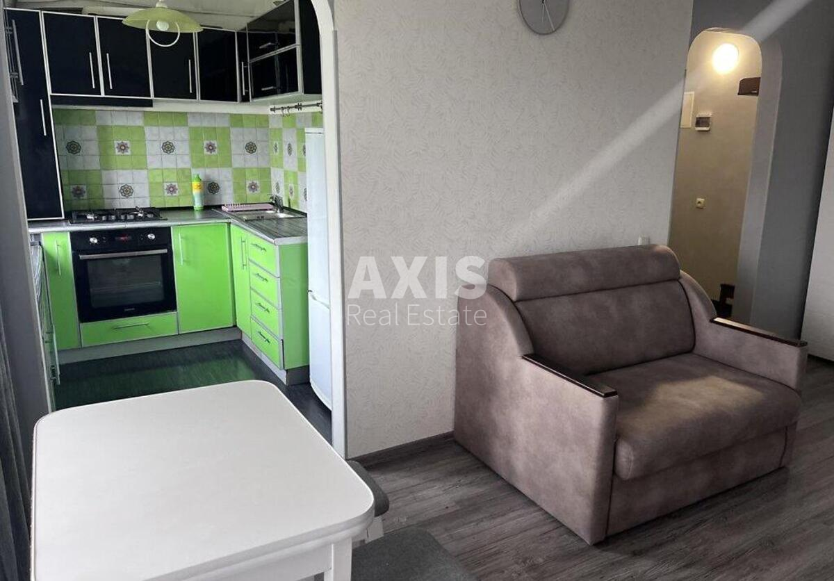 2к квартира ул. Краснова Николая 8552260